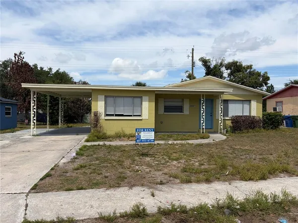 $1,800 | 2007 9th Street Northeast, Winter Haven, FL 33881