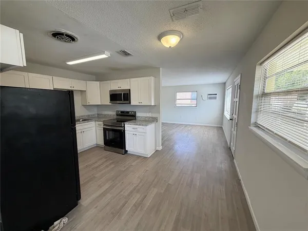 $1,800 | 2007 9th Street Northeast, Winter Haven, FL 33881
