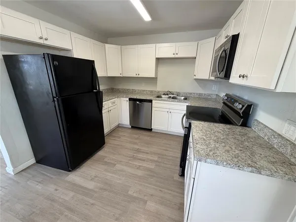 $1,800 | 2007 9th Street Northeast, Winter Haven, FL 33881