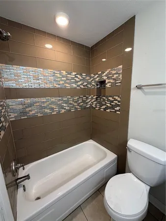$1,800 | 2007 9th Street Northeast, Winter Haven, FL 33881