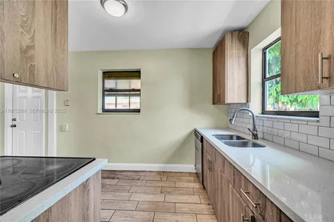 $680,000 | 17130 Northeast 7th Avenue, North Miami Beach, FL 33162