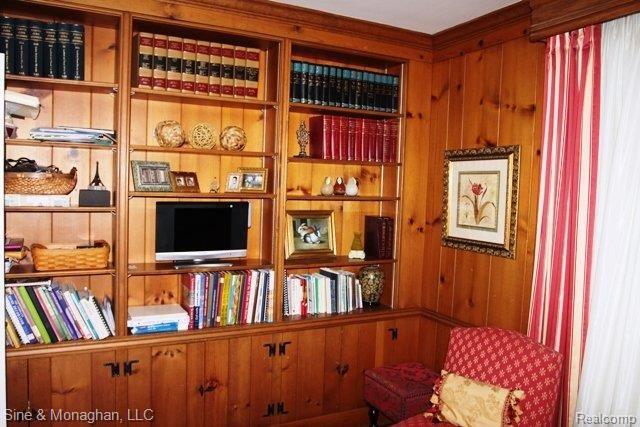 54 Touraine Road Grosse Pointe, MI 48236 - Photo 14 of 24 IMG_0804.JPG