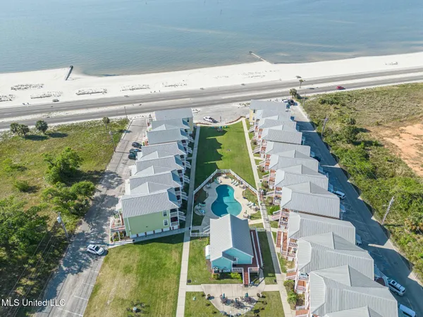 $199,500 | 1515 East Beach Boulevard, Unit 117, Pass Christian, MS 39571