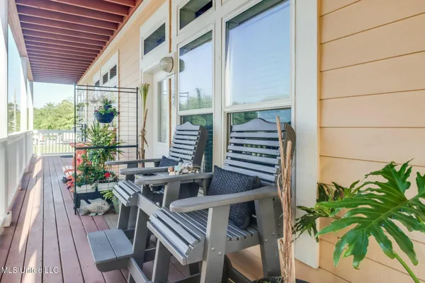 $199,500 | 1515 East Beach Boulevard, Unit 117, Pass Christian, MS 39571