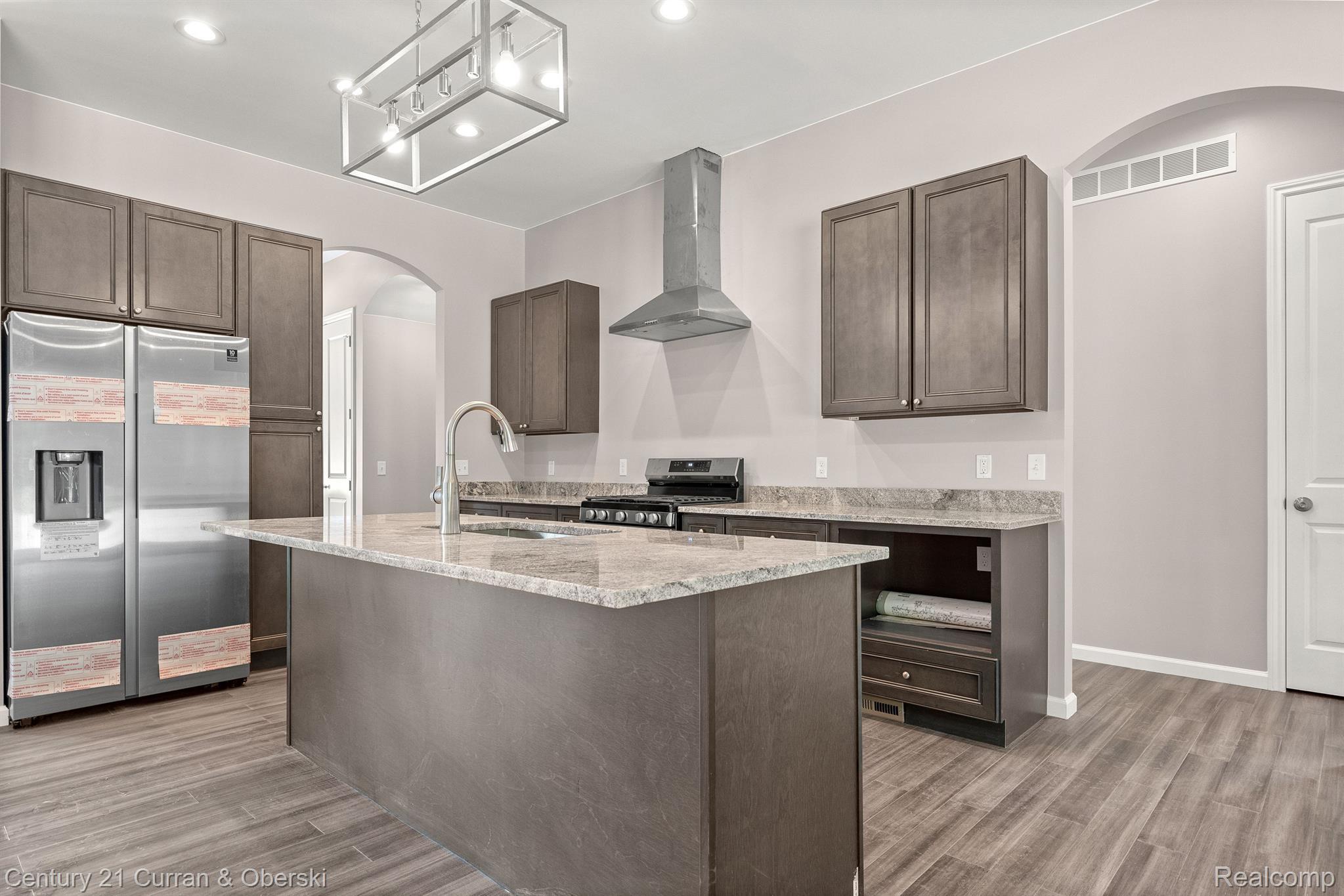 24880 Farmbrook Road Southfield, MI 48034 - Photo 11 of 56 Gallery Image 11