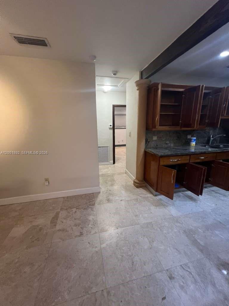6900 Southwest 22nd Street Miami, FL 33155 - Photo 28 of 44 Gallery Image 28
