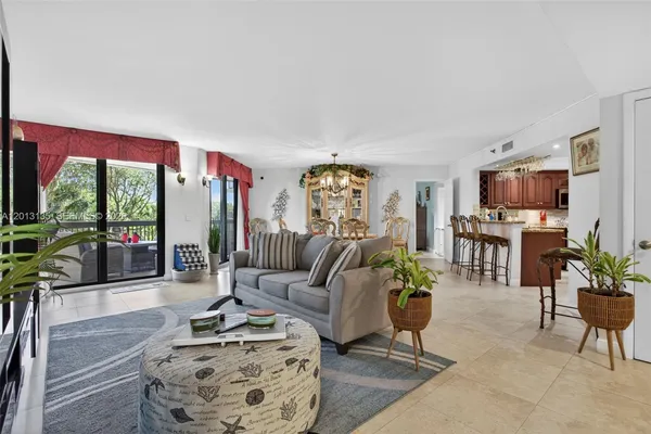 $599,900 | 2900 Northeast 14th Street Causeway, Unit 304, Pompano Beach, FL 33062