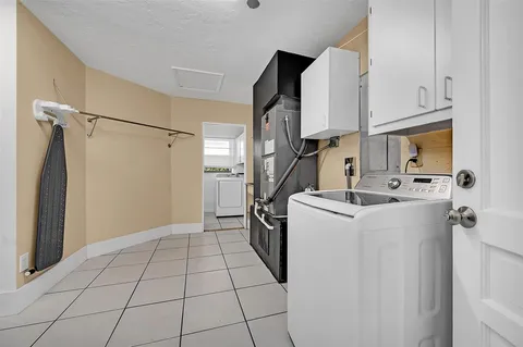 a view of utility room