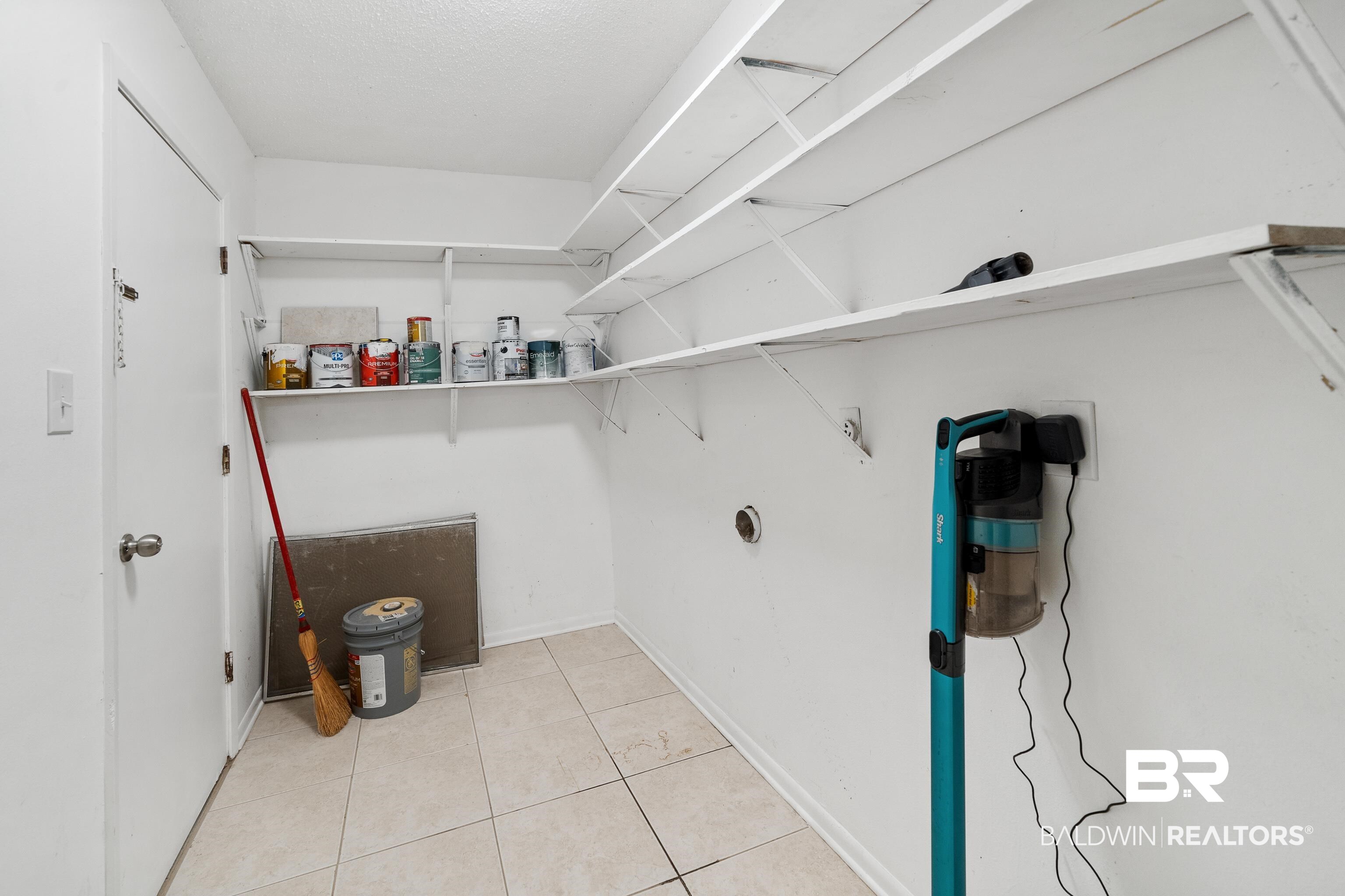 201 Avon Circle East Daphne, AL 36526 - Photo 20 of 23 Utility Room