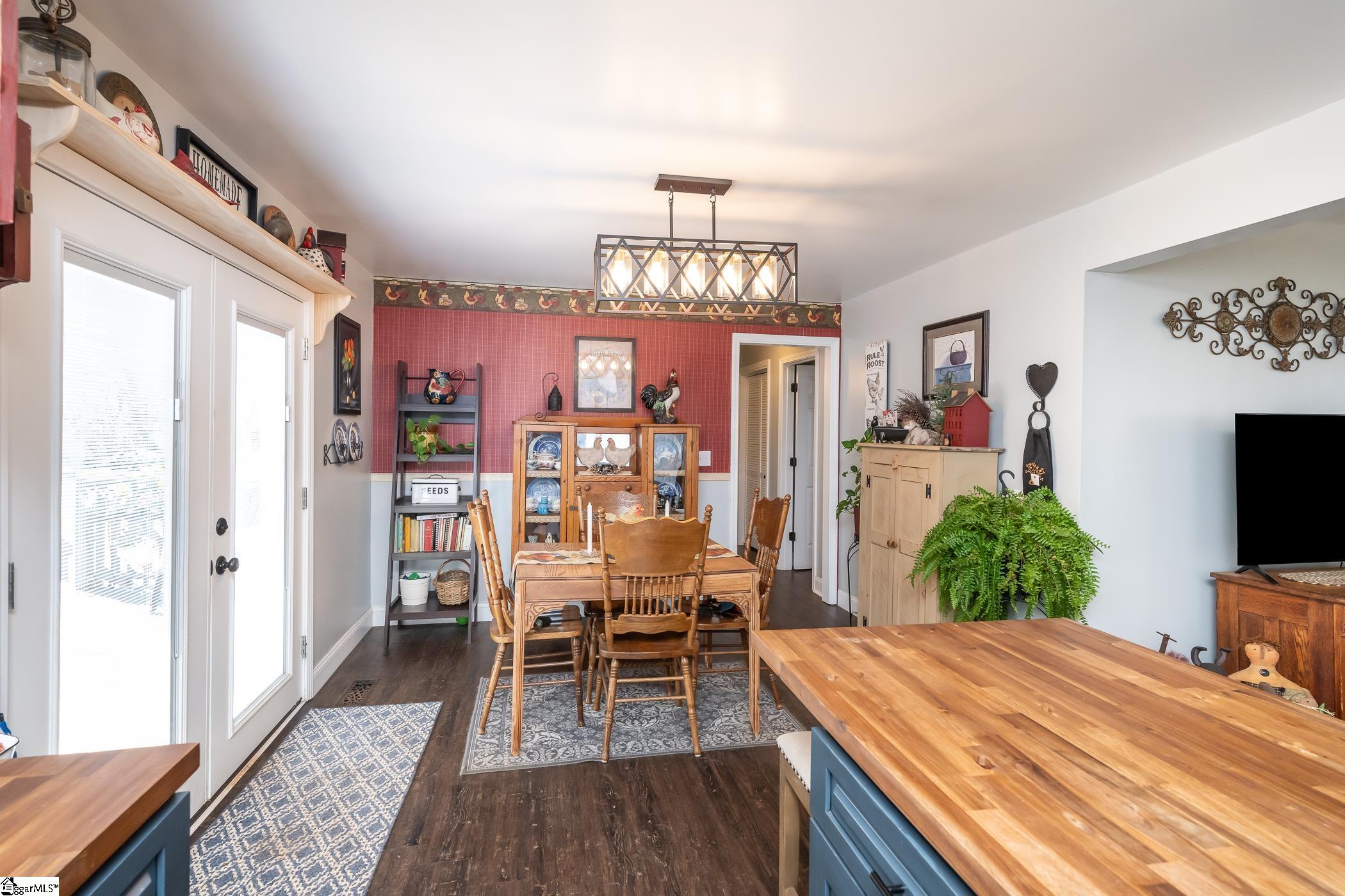 122 Cedar Road Anderson, SC 29624 - Photo 11 of 37