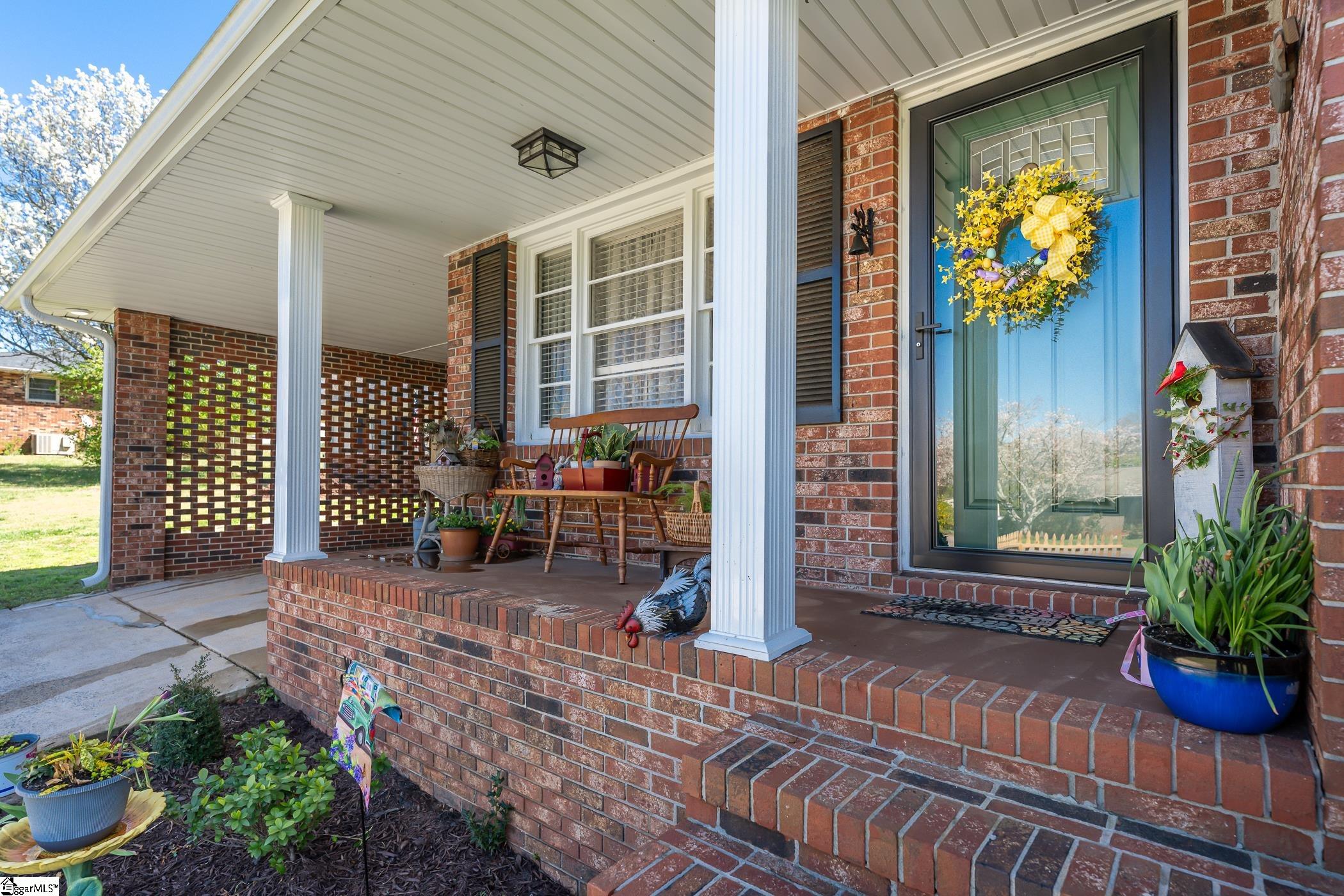 122 Cedar Road Anderson, SC 29624 - Photo 3 of 37