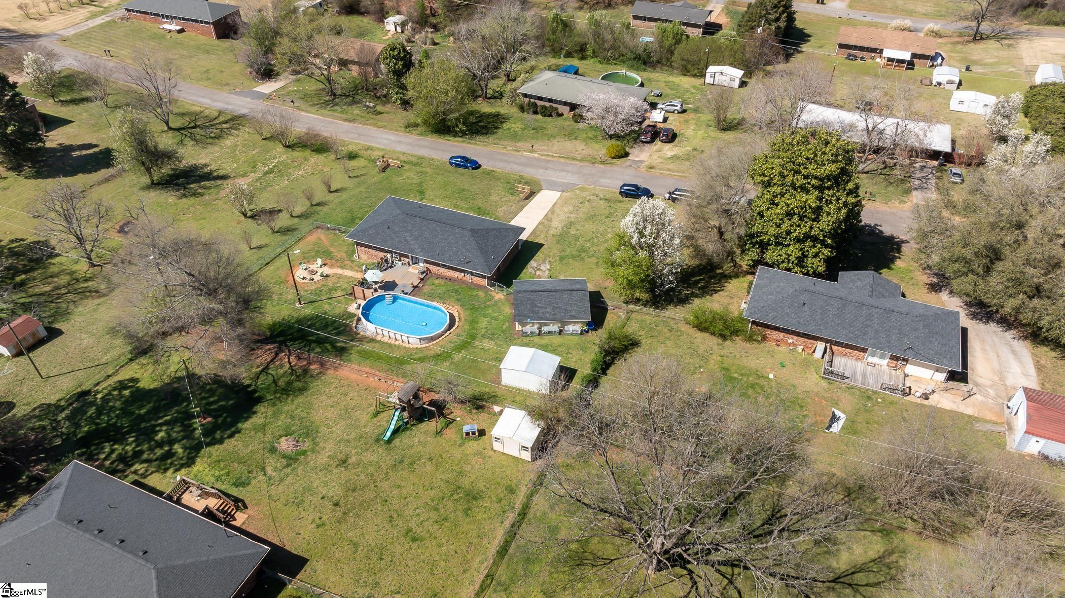 122 Cedar Road Anderson, SC 29624 - Photo 31 of 37