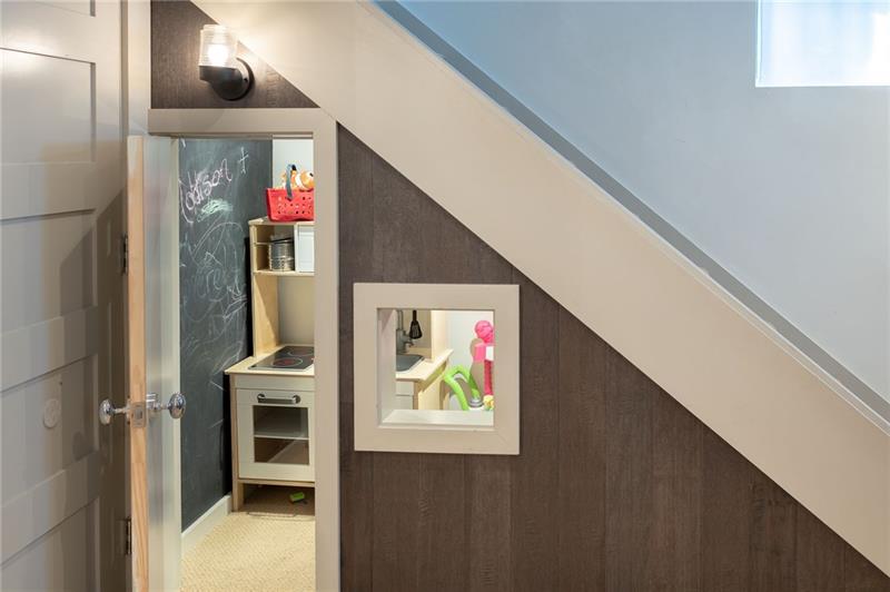 317 Pine Road Sewickley, PA 15143 - Photo 19 of 24 Time to play!