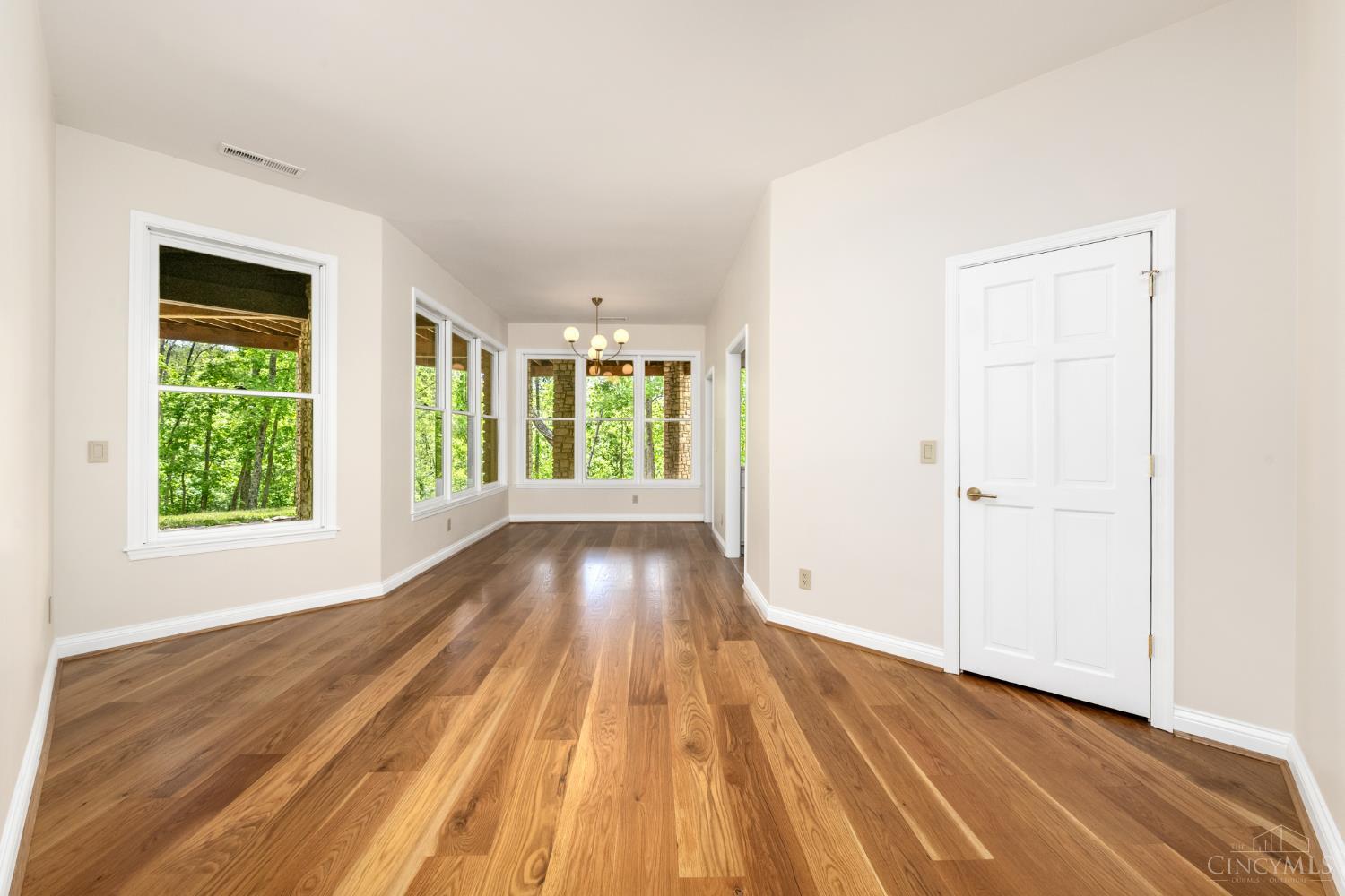 8690 Hopewell Road Cincinnati, OH 45242 - Photo 29 of 51