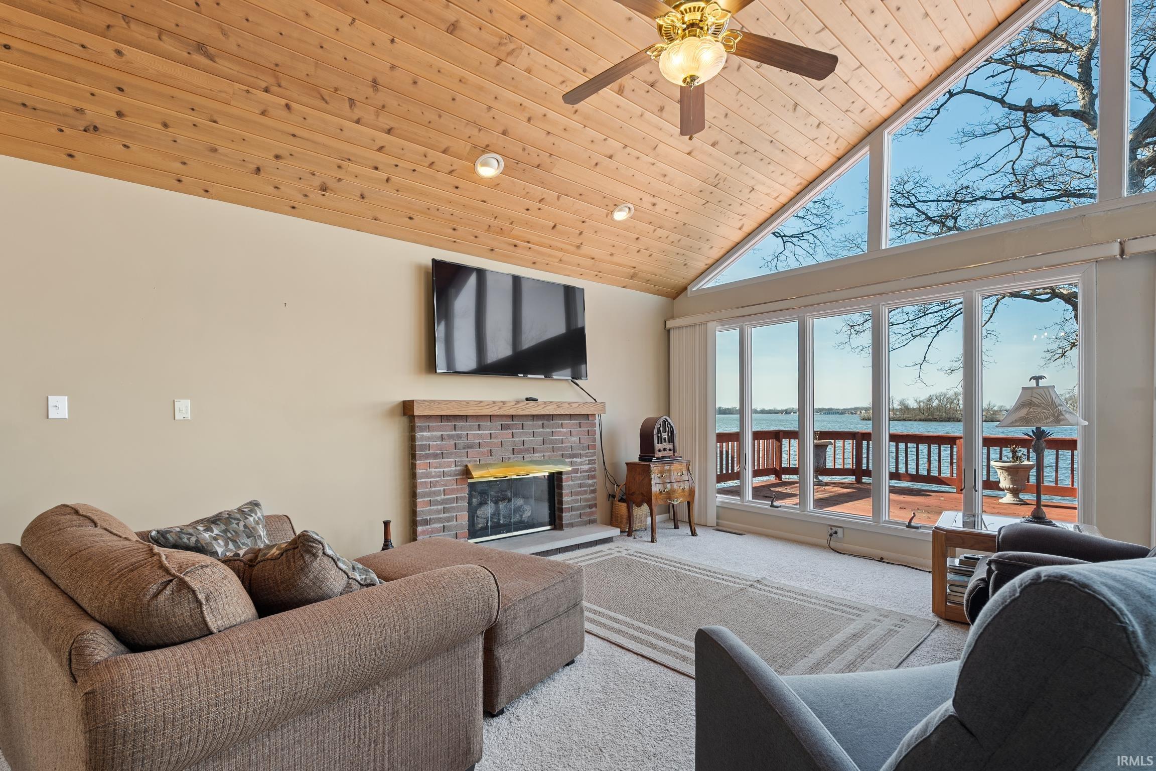 2910 Country Club Drive East Rochester, IN 46975 - Photo 9 of 36