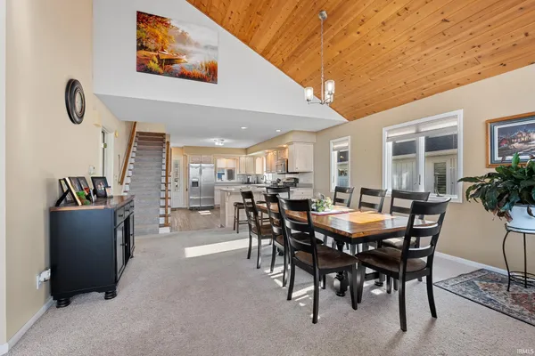 $935,000 | 2910 Country Club Drive East, Rochester, IN 46975