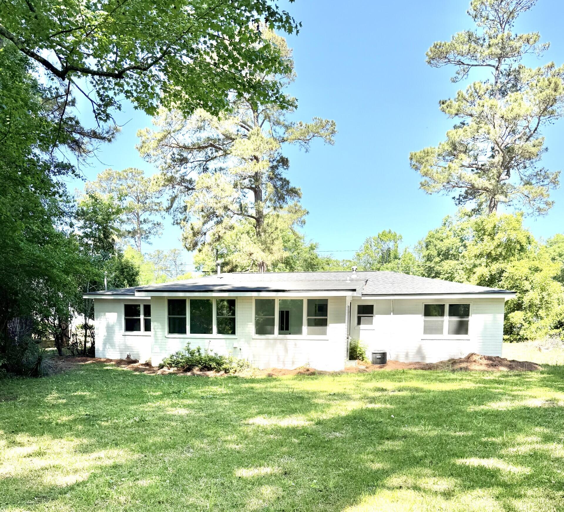 944 State Rd S-38-244 Orangeburg, SC 29115 - Photo 4 of 33 1ca49784-f52e-49dd-b803-4fb4de35cce3