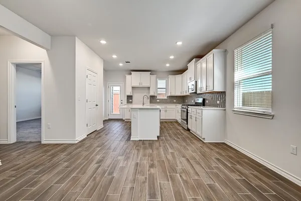 $2,350 | 3000 Sudha Drive, Austin, TX 78728
