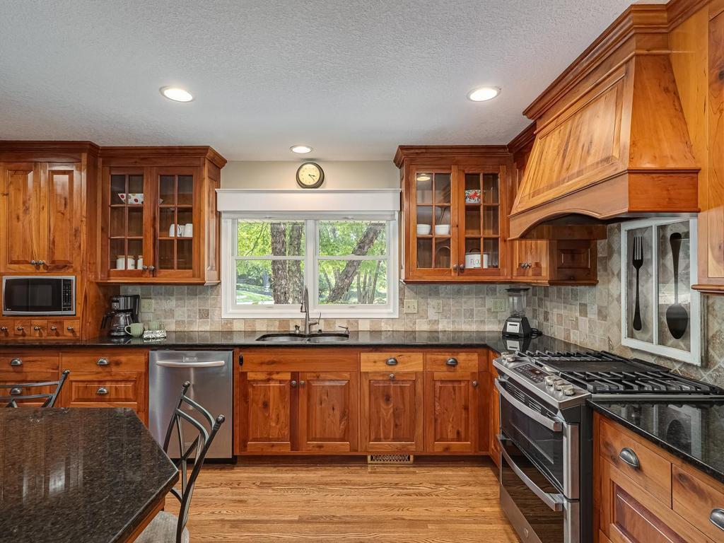 5137 Forest Road Minnetonka, MN 55345 - Photo 19 of 37 Gallery Image 19
