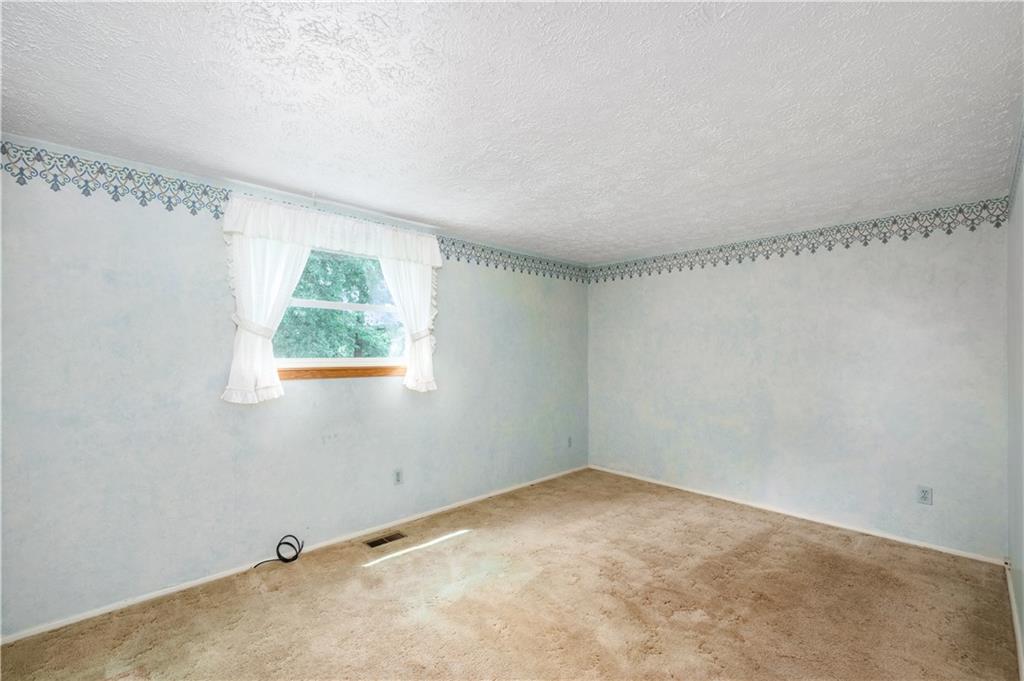 115 Crosslands Road Butler, PA 16002 - Photo 13 of 28 Gallery Image 13