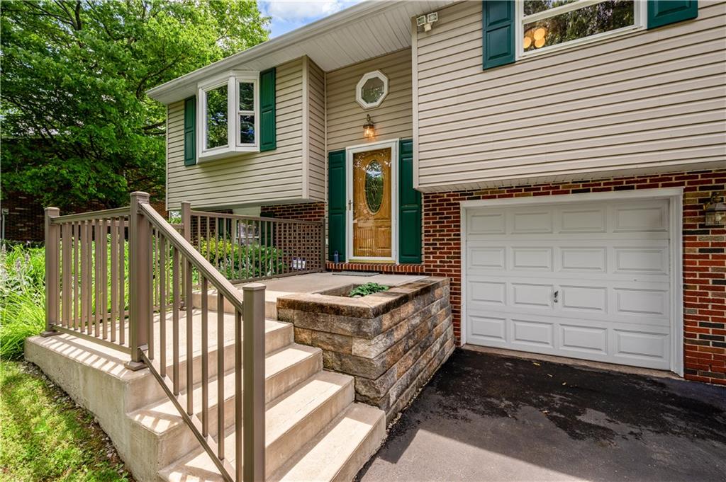 115 Crosslands Road Butler, PA 16002 - Photo 3 of 28 Gallery Image 3