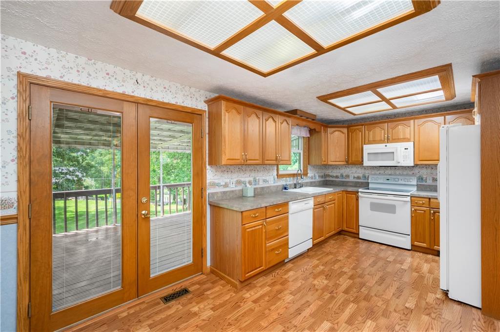 115 Crosslands Road Butler, PA 16002 - Photo 6 of 28 Gallery Image 6