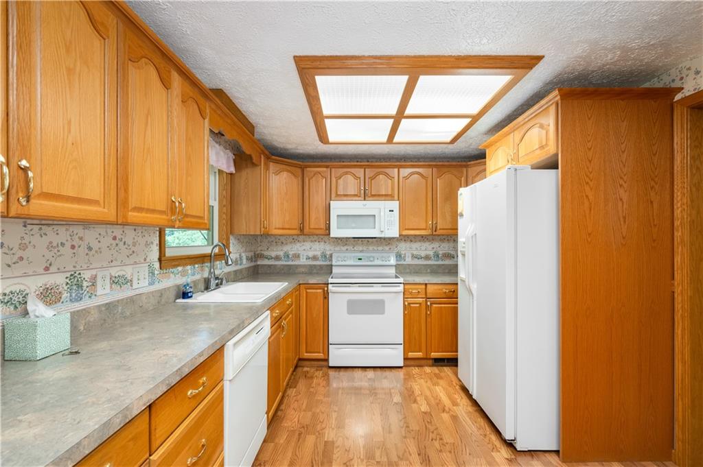 115 Crosslands Road Butler, PA 16002 - Photo 7 of 28 Gallery Image 7