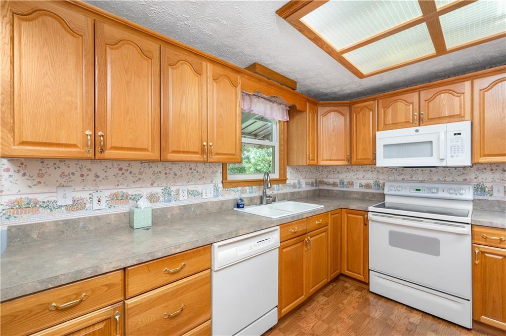 115 Crosslands Road Butler, PA 16002 - Photo 10 of 28 Gallery Image 10