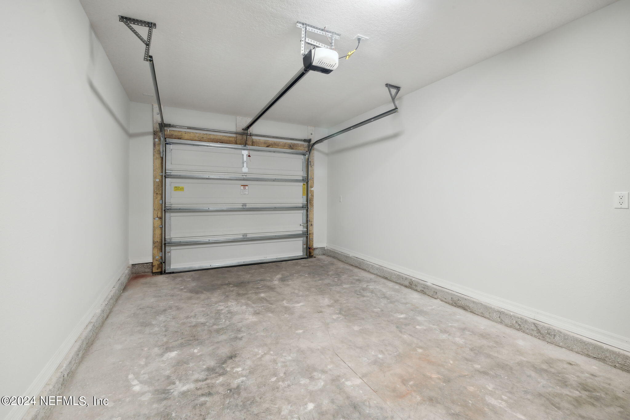 8320 Maple Street Jacksonville, FL 32244 - Photo 26 of 32 a view of a room with an empty space