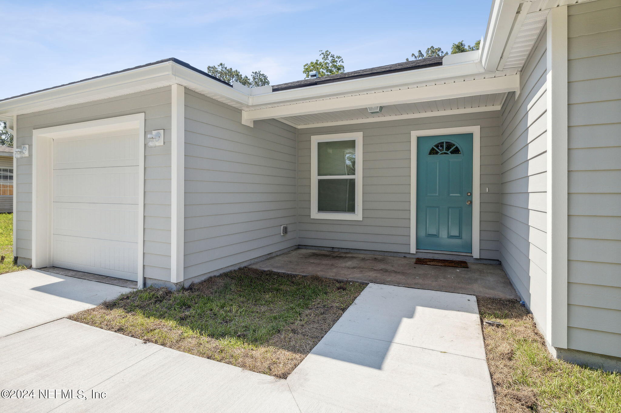 8320 Maple Street Jacksonville, FL 32244 - Photo 4 of 32 front view of a house