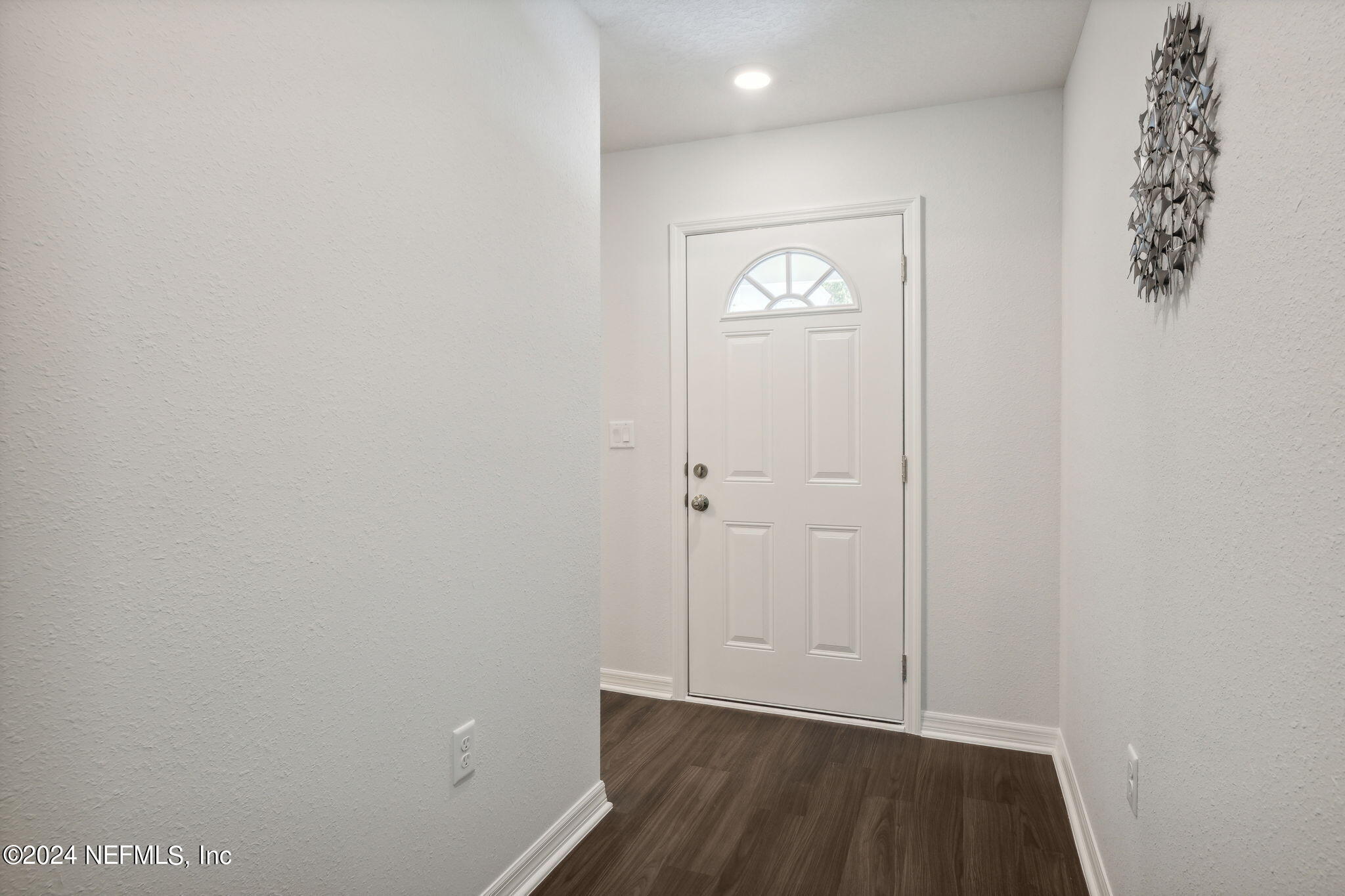 8320 Maple Street Jacksonville, FL 32244 - Photo 7 of 32
