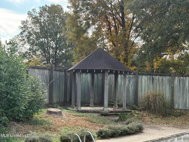 $325,000 | 406 Leflore Avenue, Belzoni, MS 39038