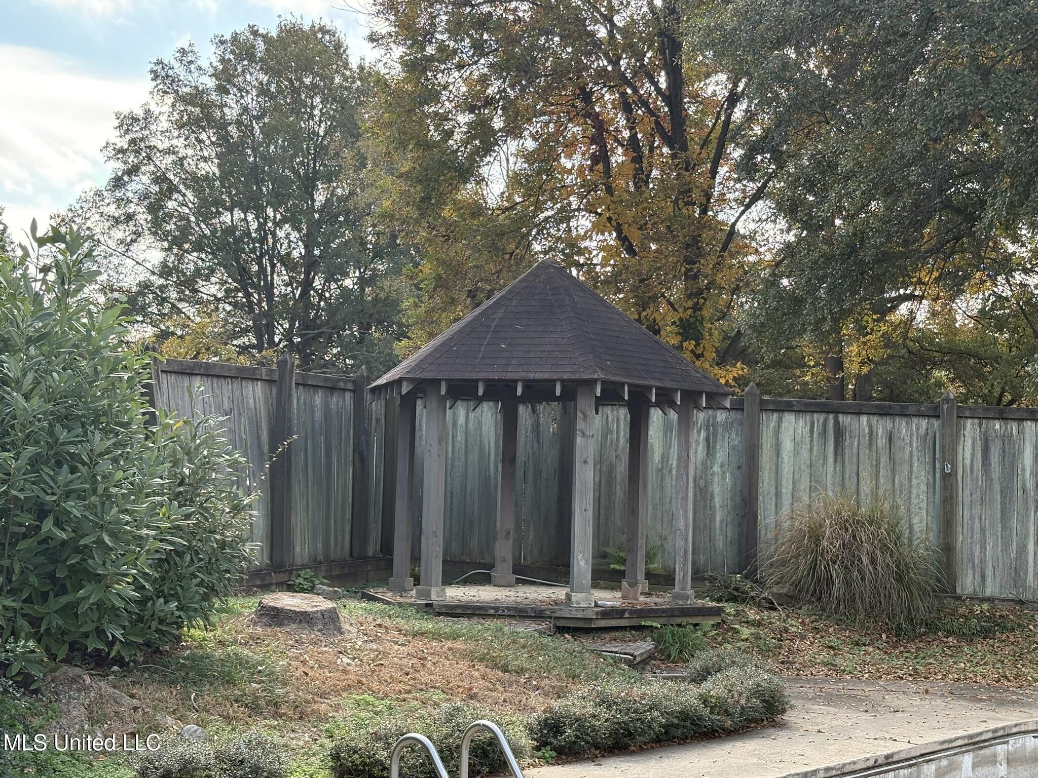 406 Leflore Avenue Belzoni, MS 39038 - Photo 20 of 28 Gazebo