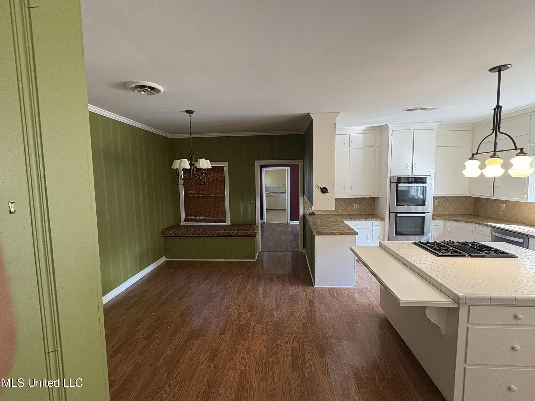 406 Leflore Avenue Belzoni, MS 39038 - Photo 3 of 28 Entrance