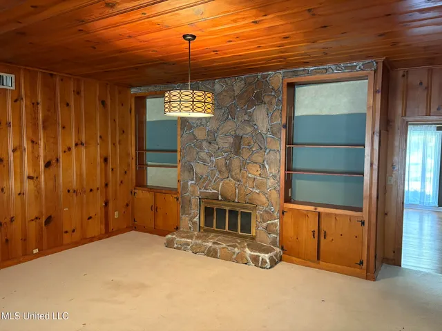 $325,000 | 406 Leflore Avenue, Belzoni, MS 39038