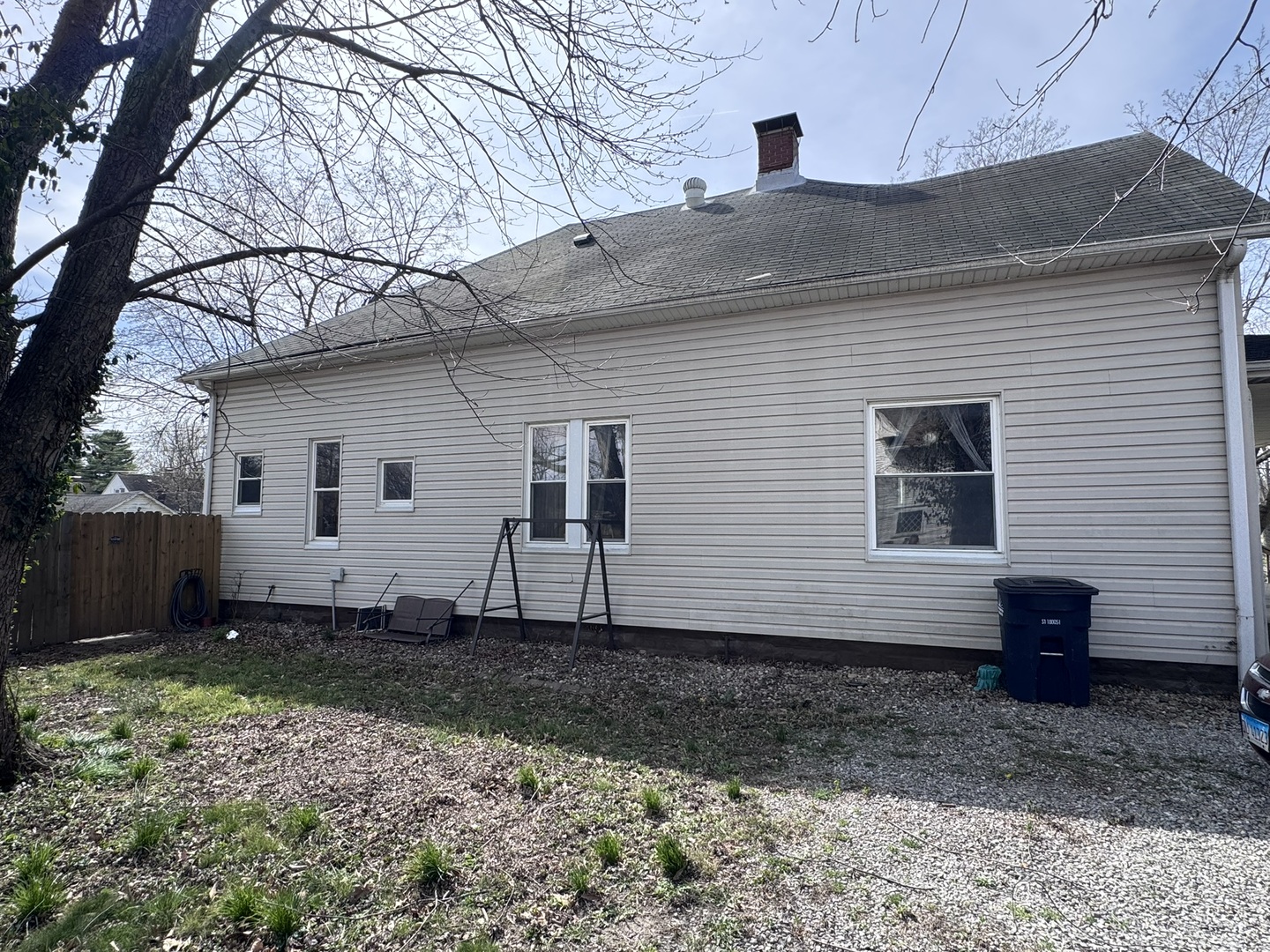 325 West Porter Street Salem, IL 62881 - Photo 3 of 20