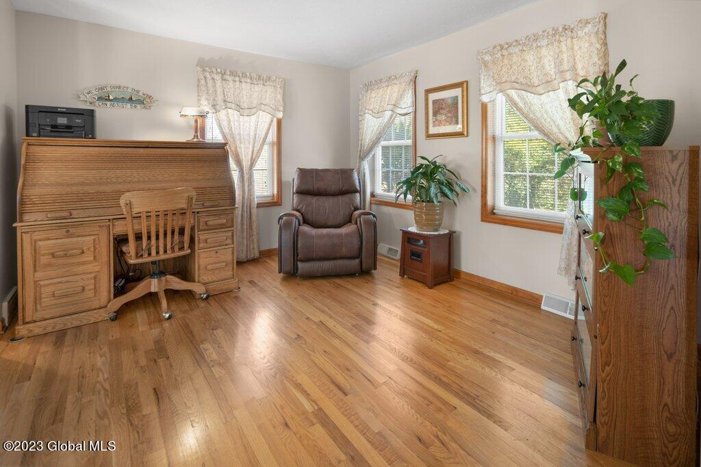 38 Dorlyn Road Colonie, NY 12205 - Photo 3 of 27 Interior 02