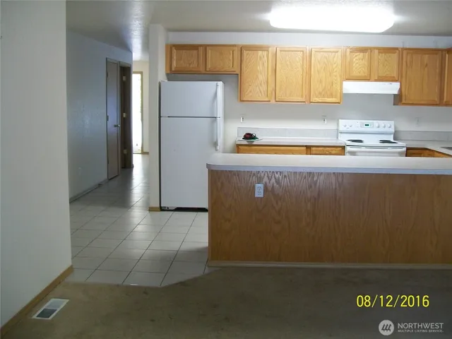 $2,595 | 5510 66th Avenue Southeast, Olympia, WA 98513