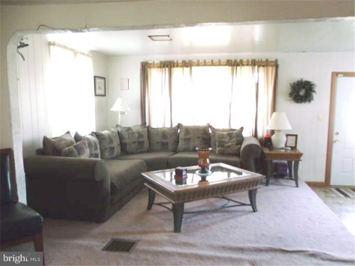 2177 Bridgewater Road Aston, PA 19014 - Photo 2 of 16