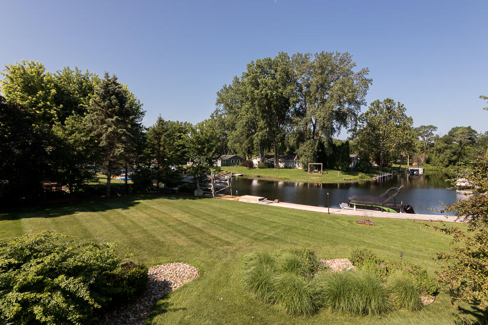 46775 Prospect Drive Decatur, MI 49045 - Photo 54 of 66 Front yard b