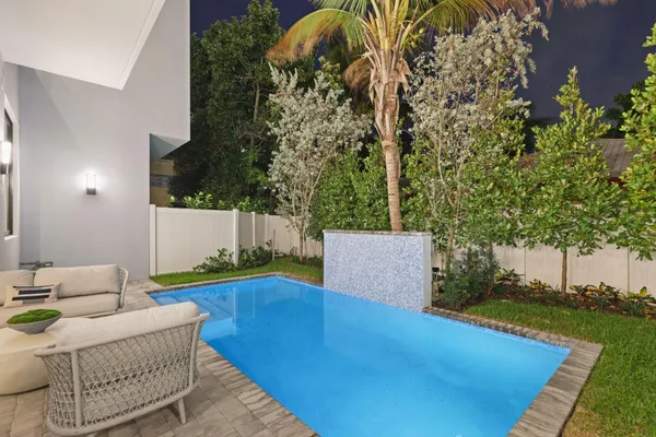 $3,750,000 | 408 Southeast 2nd Street, Delray Beach, FL 33483