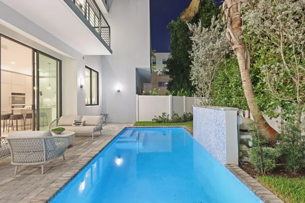 $3,750,000 | 408 Southeast 2nd Street, Delray Beach, FL 33483