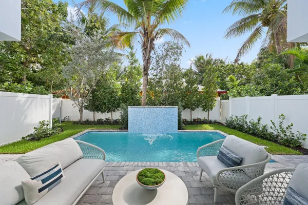 $3,750,000 | 408 Southeast 2nd Street, Delray Beach, FL 33483