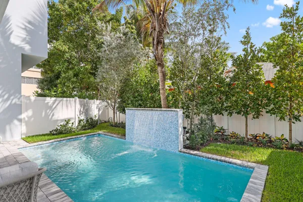 $3,750,000 | 408 Southeast 2nd Street, Delray Beach, FL 33483