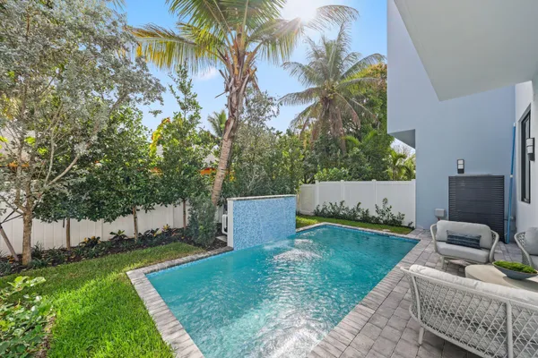 $3,750,000 | 408 Southeast 2nd Street, Delray Beach, FL 33483