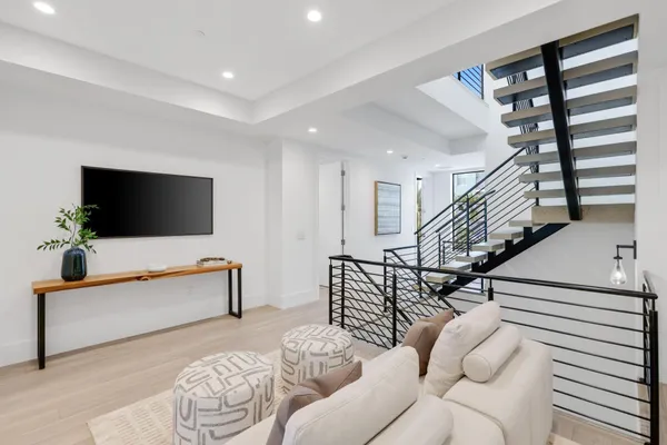 $3,750,000 | 408 Southeast 2nd Street, Delray Beach, FL 33483