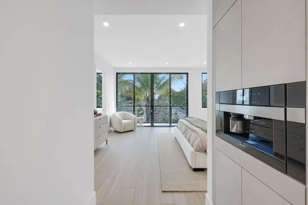 $3,750,000 | 408 Southeast 2nd Street, Delray Beach, FL 33483