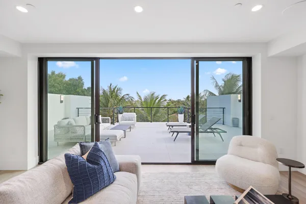$3,750,000 | 408 Southeast 2nd Street, Delray Beach, FL 33483