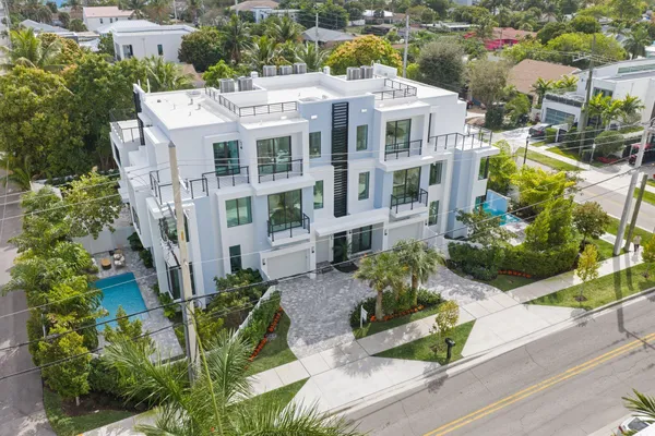 $3,750,000 | 408 Southeast 2nd Street, Delray Beach, FL 33483