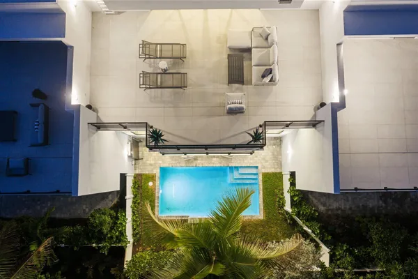 $3,750,000 | 408 Southeast 2nd Street, Delray Beach, FL 33483